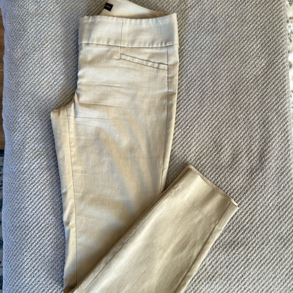 Limited dress pants women’s size 0 light tan in color very nice condition